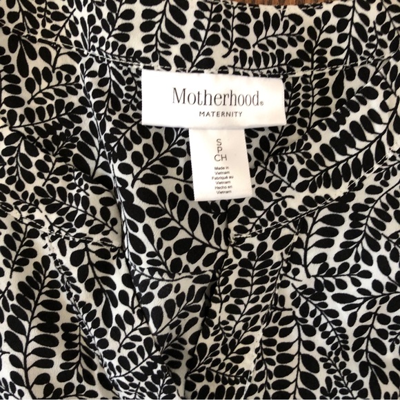 Bundle of 4 Sleeveless Maternity Blouses - Picture 7 of 11